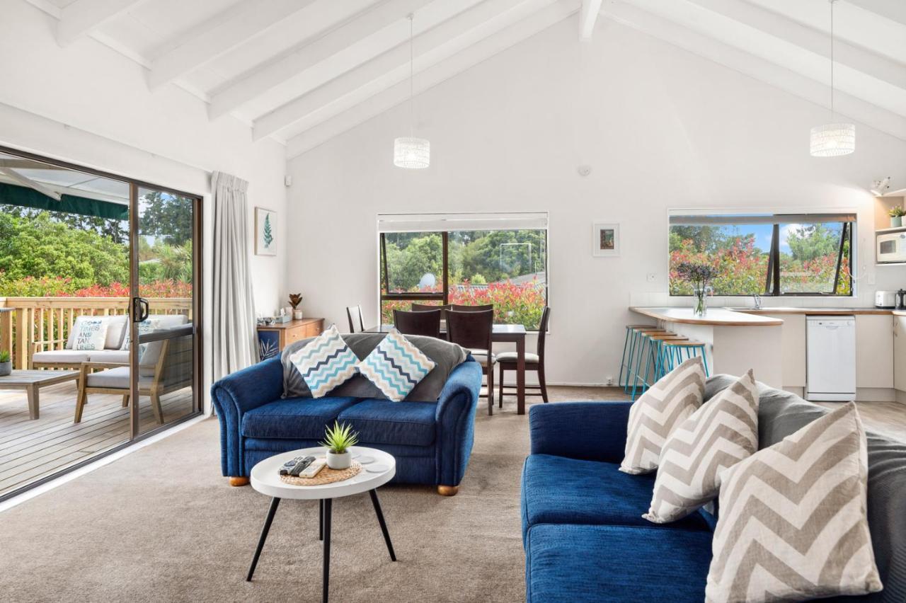Waitahanui Lake House - Lake Taupo Holiday Home 外观 照片