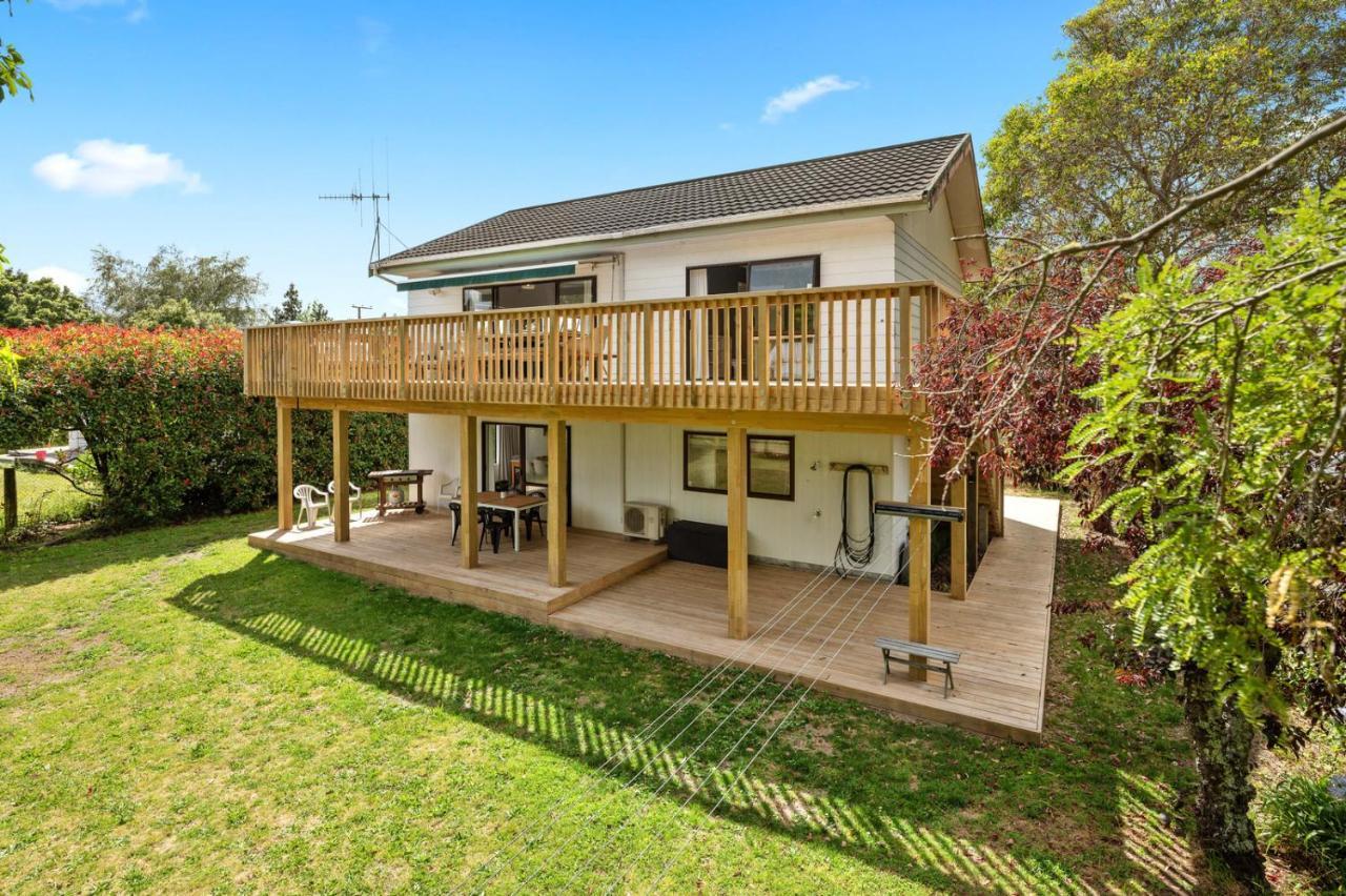 Waitahanui Lake House - Lake Taupo Holiday Home 外观 照片