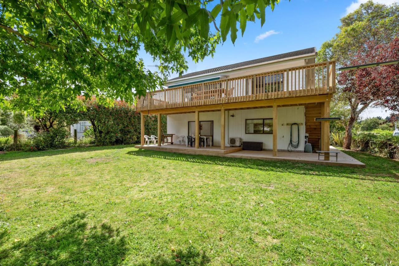 Waitahanui Lake House - Lake Taupo Holiday Home 外观 照片
