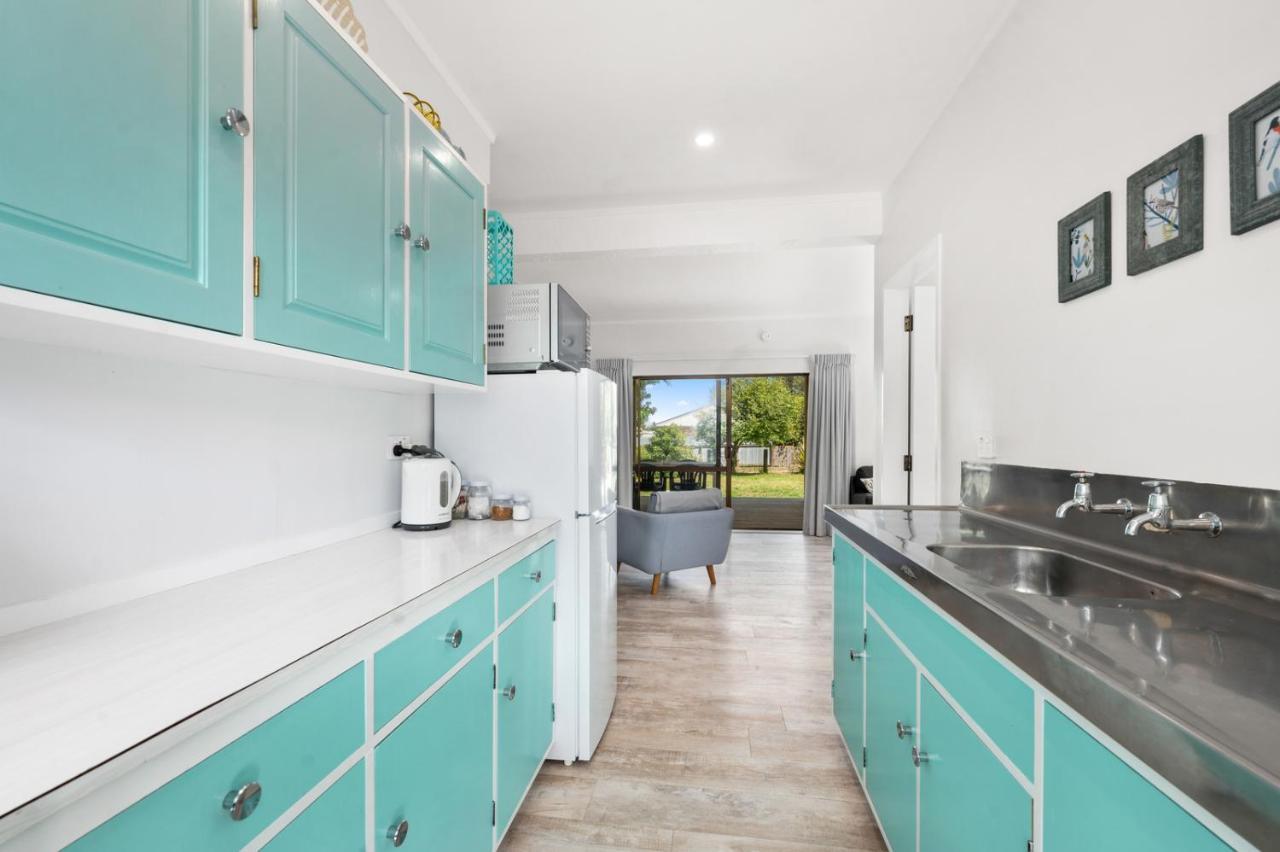 Waitahanui Lake House - Lake Taupo Holiday Home 外观 照片